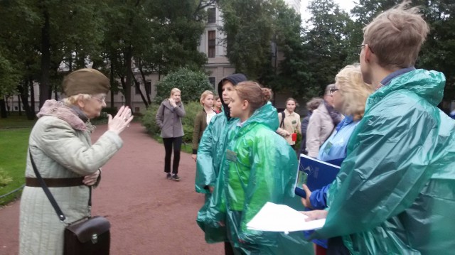 14 сентября учащиеся нашей школы успешно участвовали в городском квесте «Маршрут памяти», посвященном блокаде Ленинграда