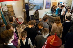 Экскурсия учащихся 238 школы в музей "Подводная лодка "Народоволец""